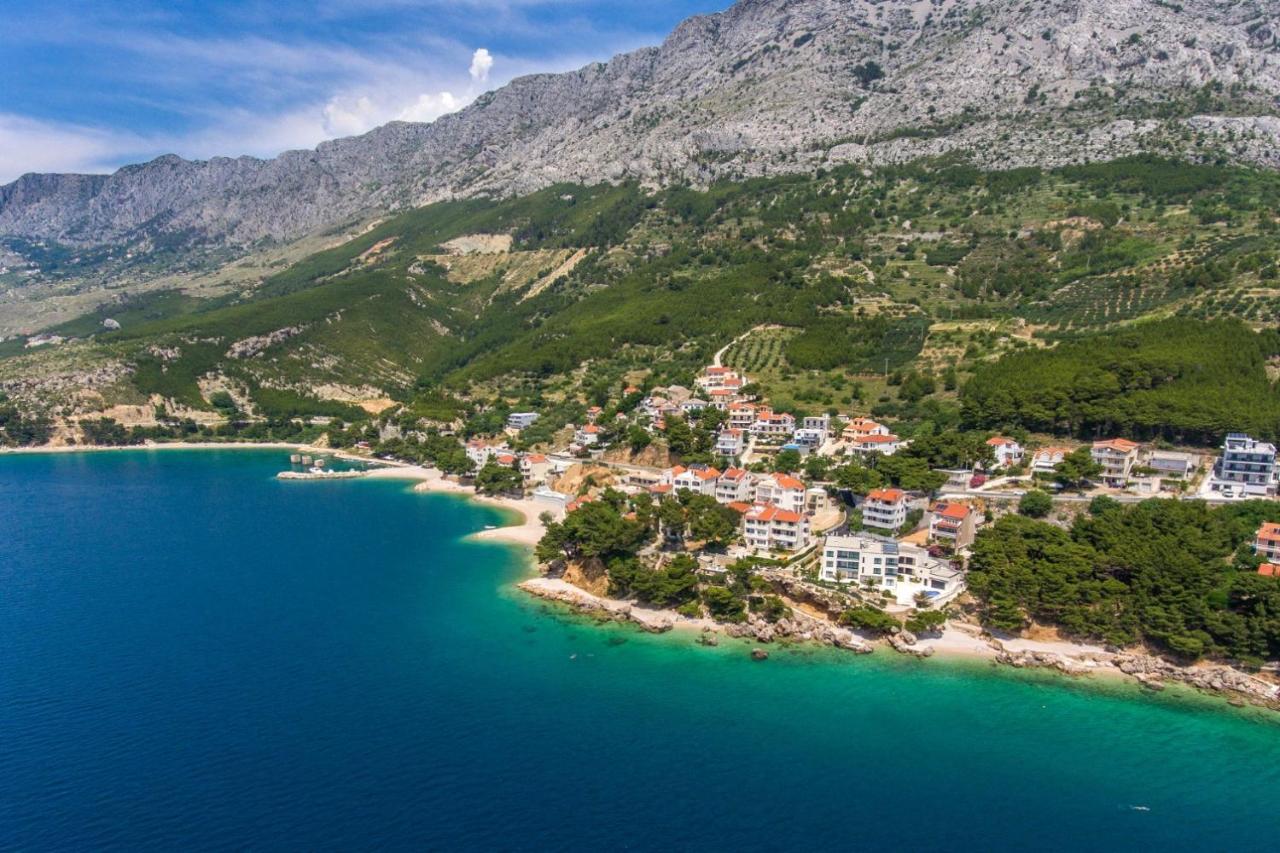 Apartments By The Sea Medici, Omis - 1046 Mimice Bagian luar foto